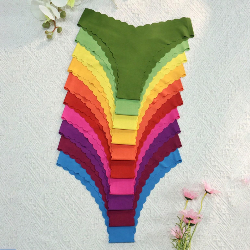 Naiste aluspüksid nailonist kiud, kudumine, Ühtlane muster, keskmise kõrgusega talje, kroogu vooder puuvillane (Põhja materjal: Nailon; Kudumine: Kootud; Muster: Ühtlane; Talje kõrgus: Keskmine; Kroovooder: Puuvill)