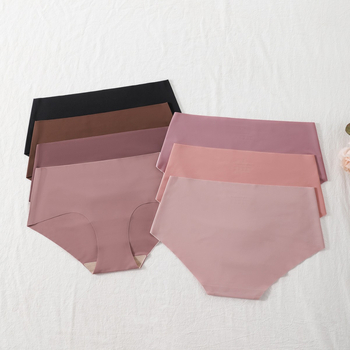 7-kohaline nailonist aluspesu komplekt | hingav, nähtamatu all, puusade tõstmine | Peamine materjal: nailon (70–80%), Sisevooder: puuvill, Muster: ühtlane, Vöökoht: keskmise kõrgusega