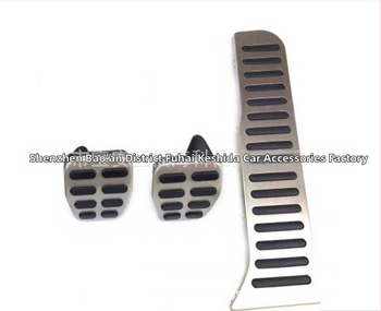 Pedálová súprava z hliníkovej zliatiny pre VW Passat B6/B7 CC a Škoda Superb — plynový a brzdový pedál, pre manuálnu prevodovku