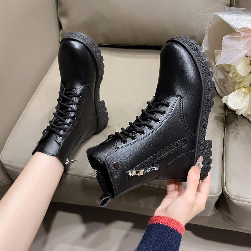 Naiste Martin saapad PU ülaosaga, kummist tald, keskmise pikkusega sääre, külglukustus, ümmarguse ninaga