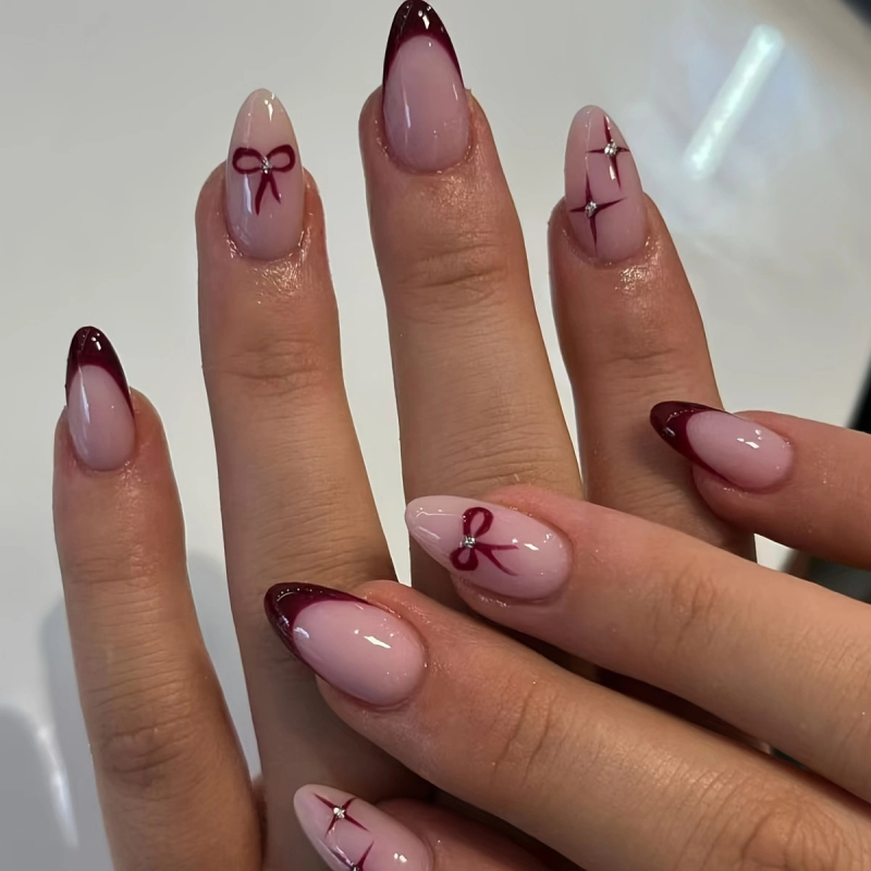 Umjetni nokti za naljepnice u obliku badema, mašna s kristalima, sladak stil