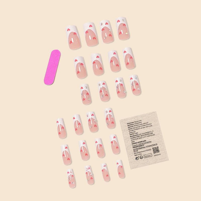 Nokti umetci s Cat's Eye učinkom, francuski stil, ljubavni motiv i zvjezdano nebo