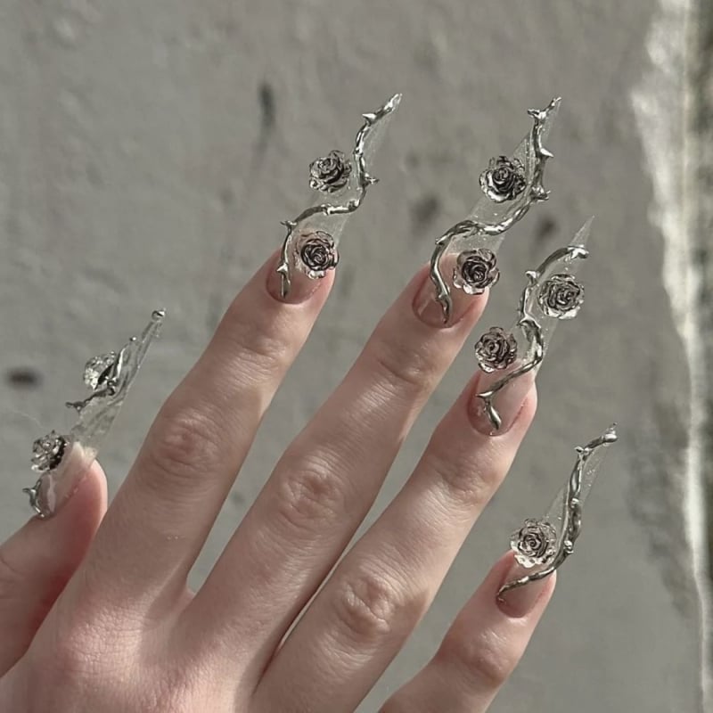 Dlhé kapkové umelé nechty s ružovým motívom, ultra tenké a bez švov, ručne vyrobené