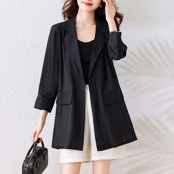 Dámske sako s vypchanými ramenami a čipkovými panelmi, vzor farebných blokov, golier Peter Pan, 3/4 rukávy, jednostranné zapínanie