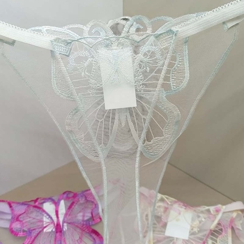 Trojdielny set spodného prádla z sieťoviny a čipky s motívom motýľa a tangami; materiál: polyester 95–100% (leto 2024)