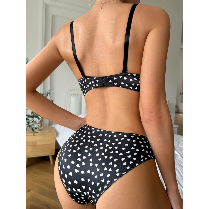 Bikini set s motivom srca s točkicama; 100% akril; podstava od spandeksa; trokutasti kupa; srednje oblikovane kupa