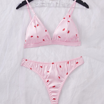 Ženski satenski set donjeg rublja - seksi uloge igre, Oblik: trotočka tip; čarape; kupaći kostim, Materijal: satin; Glavni sastav: 90–95% poliester; Spol: Žena