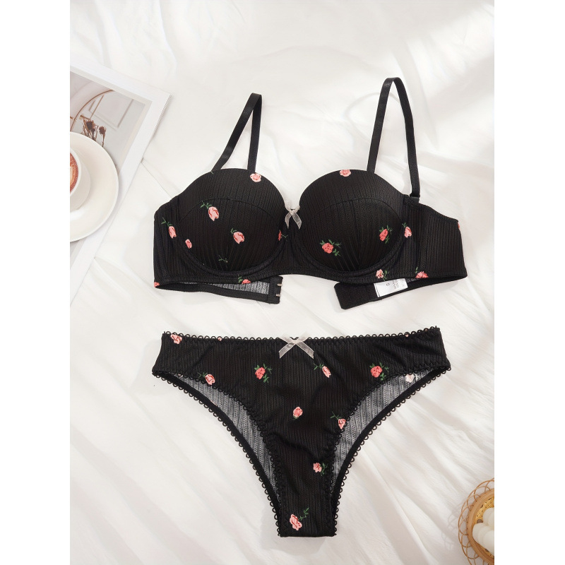 Ženski oblikujući sportski grudnjak sa stražnjim remenima, trokutasti košarica, srednje oblikovan, 90% poliester, 10% elastan