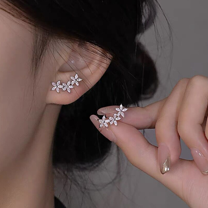 Cercei cu floare, formă de petale, argint 925, diamant încrustat, stil Mori