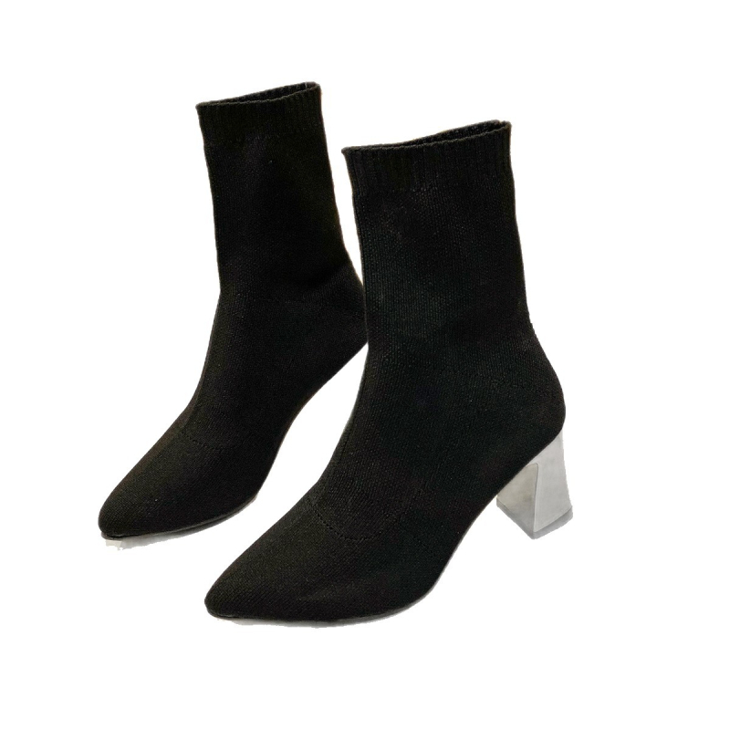 Uske čizme za žene s mrežastim gornjim dijelom, šiljati vrh, debela peta 6–8 cm, kratka potkoljenica, gumena potplata