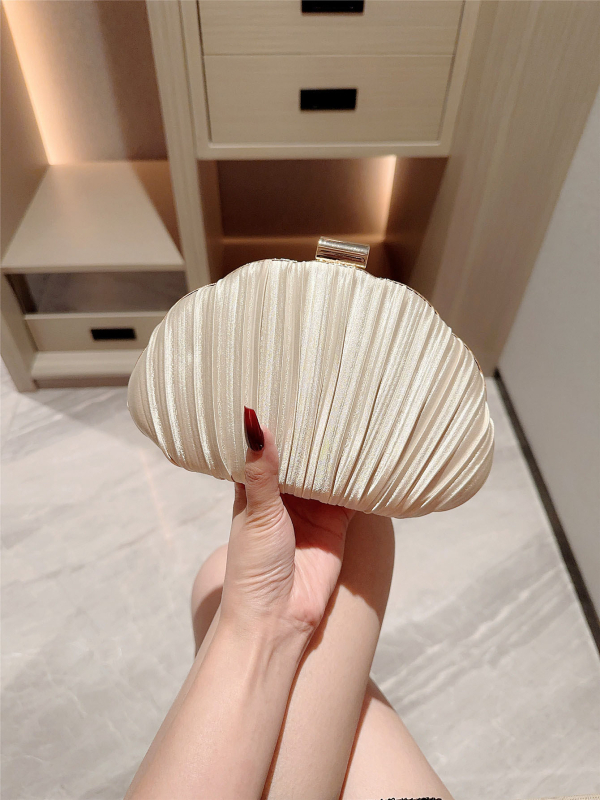 Satenska večernja clutch torbica s oblikom školjke, ovalni tvrdi kućište, s lancem, nošenje u ruci ili preko ramena