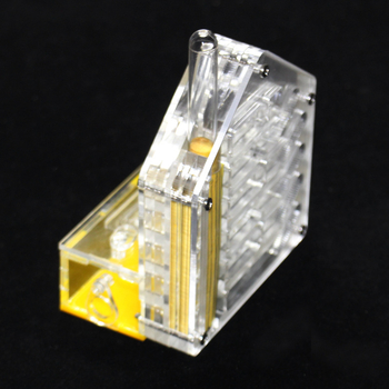 Akrýlové mravčie hniezdo na chov – na kŕmenie, 380 g