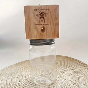 Kapana za Carpenter Bee – Drveni privjesak, Boxwood, Brand Also rhyme