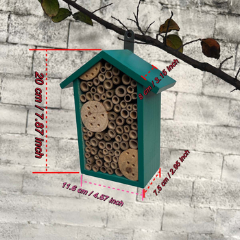 Drevený dom pre včely, na stenu, biotop pre hmyz s prírodnou bambusovou trubkou