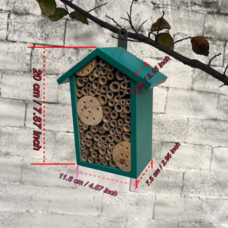 Drevený dom pre včely, na stenu, biotop pre hmyz s prírodnou bambusovou trubkou