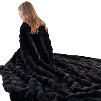 Dvojstranná plyšová deka s imitáciou zajacej srsti, jednobarevný vzor, Coral fleece, polyester, 500–800 g, moderný minimalistický štýl, vhodná do kancelárie a na gauč