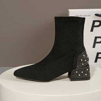 Мартин ботуши: велурен горен слой, кръгла носка, дебел среден ток 3–5 см, корейска версия, едноцветен