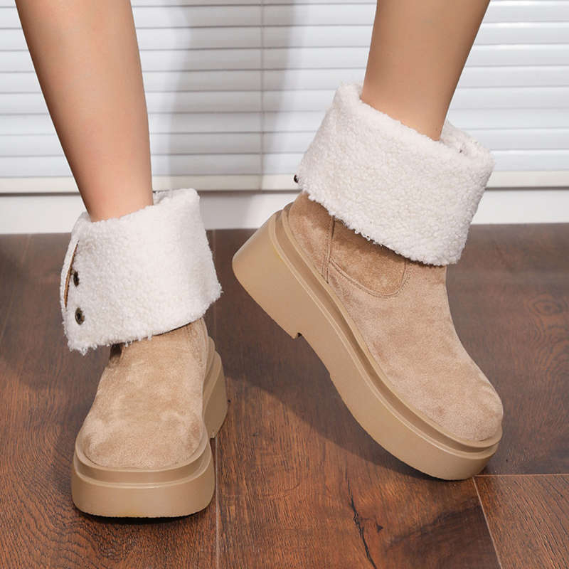 Женски ботуши до средната подбедрица, микрофибър горна част, гумено ходило, закръглен нос, клиновиден ток 3–5 см