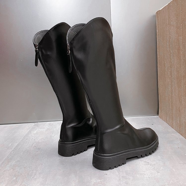 Ботуши с пискюли, висок крак и супер висок ток над 8 см, синтетична кожа горна част, гумена подметка, заден цип