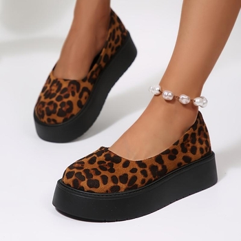 Mary Jane обувки с една презрамка, горна част кожа топ-грейд, нисък клин ток под 3 см, подметка от гума пяна, японски стил, без подплата