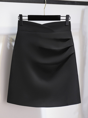 A-linijska kratka suknja s visokim strukom, plisirana, vizualno laskava siluetu, poliester