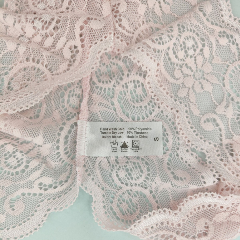 Dámske tangá s čipkou – nízky pás, priedušný polyamid, pletená podšívka