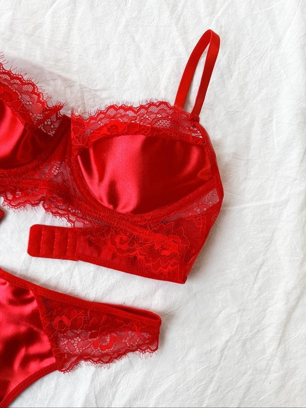 Set grudnjaka i gaćica s čipkom i push-up efektom