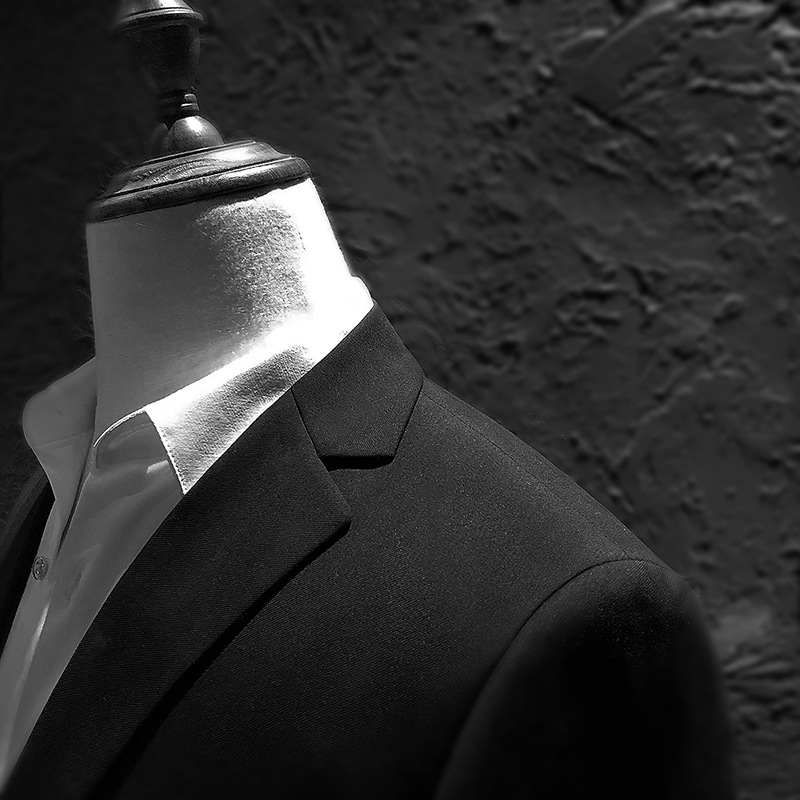 Vyrų kasdieninis kostiumas, visoms sezonoms, laisvas kirpimas, apykaklė su reversu, sintetinių pluoštų mišinys su medvilnine pagrindine medžiaga