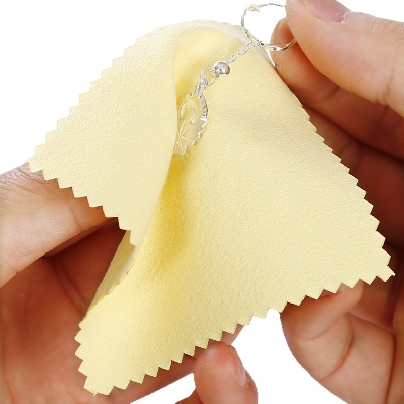 Strieborná čistiaca a leštiaca handrička na šperky a strieborné riady