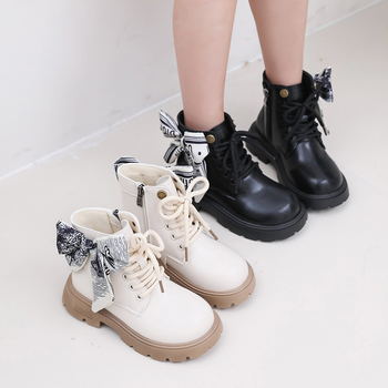 Dječje Martin čizme, britanskog stila (Dob: 1–12 godina; Gornji materijal: PU; Potplat: gumeni; Visina čizme: niska; Bočni zatvarač)