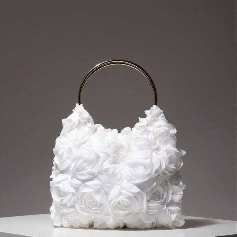 Mrežasta torbica s cvjetnim uzorkom - vertikalno kvadratni oblik, kopča za zaključavanje, džep za telefon