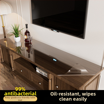 Priehľadný ochranný film na stolný plát pre masívne drevo a mramor – samolepiaci, tepelne odolný, vodeodolný, antibakteriálny