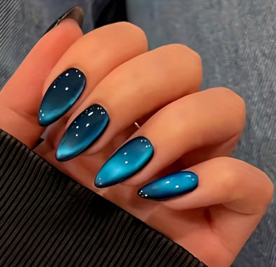 Mandľový tvar nechtových náplastí s cat-eye efektom, 24 kusov, samolepiace