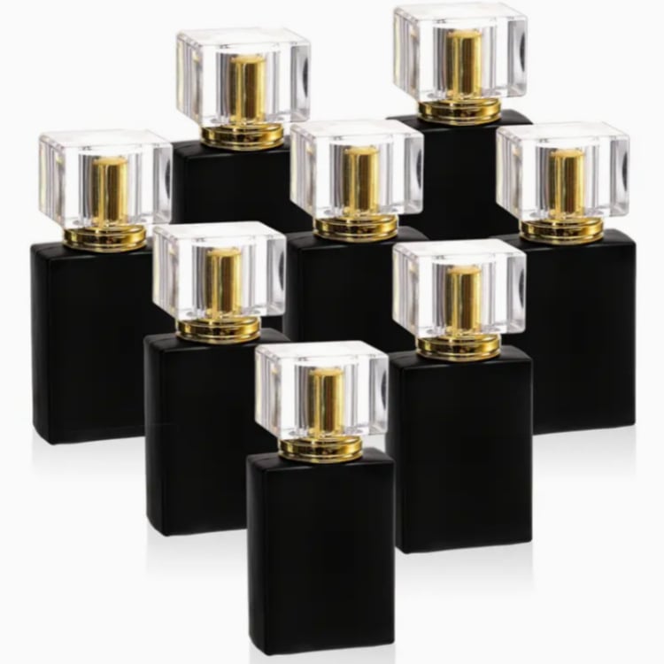 Náhradná fľaša na parfum, sklenená s rozprašovačom a závitovým uzáverom, značka Beauty More