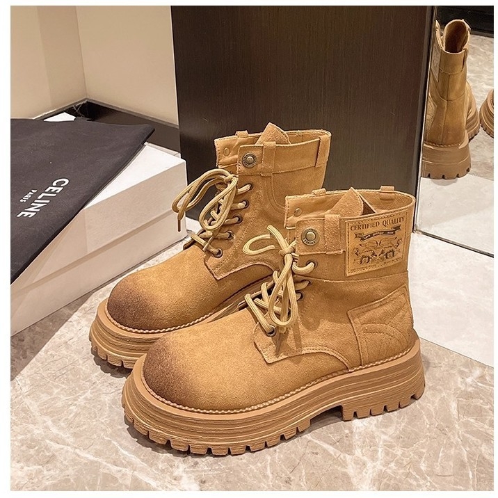 Ženske Martin čizme, gornji dio od nubuka, gumena potplata, srednji pet 3–5 cm, srednja duljina potkoljenice, prednje vezanje