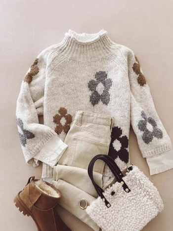 Pulover od vunene smjese s organskim pamukom, cvjetni uzorak, okrugli izrez, dugi rukavi, vintage stil, debeli pleteni