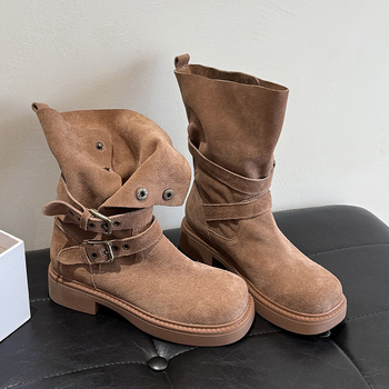 Ženske Martin gležnjače srednje visine, debeli potplat; gornji dio: kravlji velur; potplat: guma; nos: okrugli; peta: debeli blok; visina pete 3–5 cm; stil: književno-retro; značajke: vodootporne, protuklizne, tople, otporne na habanje.