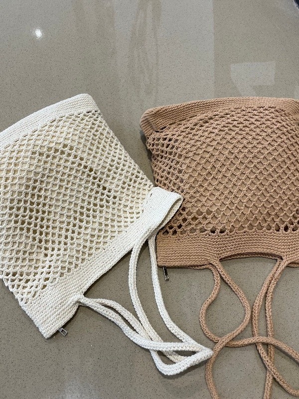 Torba za ruke, gradski minimalistički stil, pamuk, vodoravni pravokutni oblik, zatvaranje zipom, unutarnje pretince sa zipom