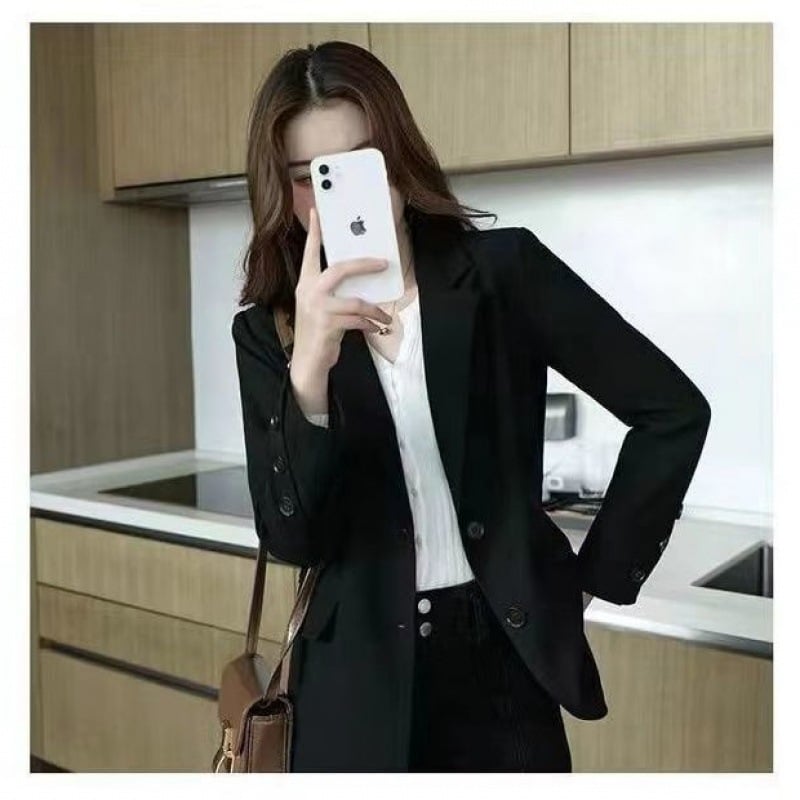 Naistele bleiser lotuse leheka kaelusega, kroonlehe kujulised varrukad, ühe rea nuppudega sulgumine, polüester, kevad/sügis, vaba lõige