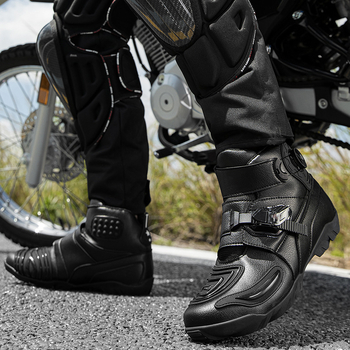 Pánske motocyklové topánky na štyri ročné obdobia — off-road čižmy s prackou, stredne vysoký členok, PU vrchný diel, podrážka z prírodného kaučuku, EVA stredná podrážka