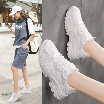 Ženske tenisice – prozračni mrežasti gornji dio, okrugli vrh, zatvaranje vezicama, ravna potpetica, PU uložak