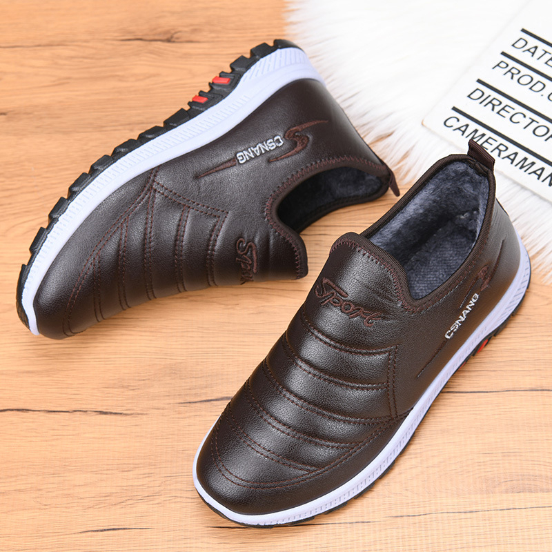 Férfi beltéri papucs - vízálló PU bőr felső, slip-on, vastagított talp, meleg