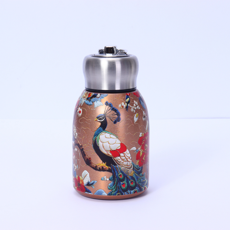 Termos s dvojitou stenou a vakuovou izoláciou, vnútorná 316 nerezová oceľ, vonkajšia 201 nerezová oceľ, 6–12 h izolácia, uzáver so skrutkou