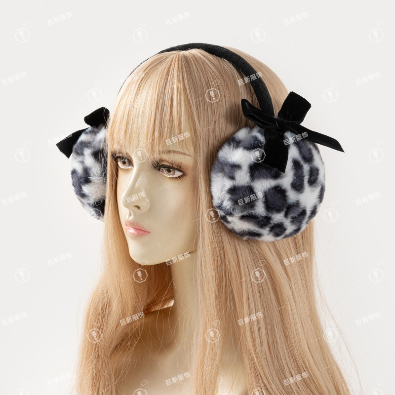 Ušne zaštitnike od velura s leopardim uzorkom, tople za zimu