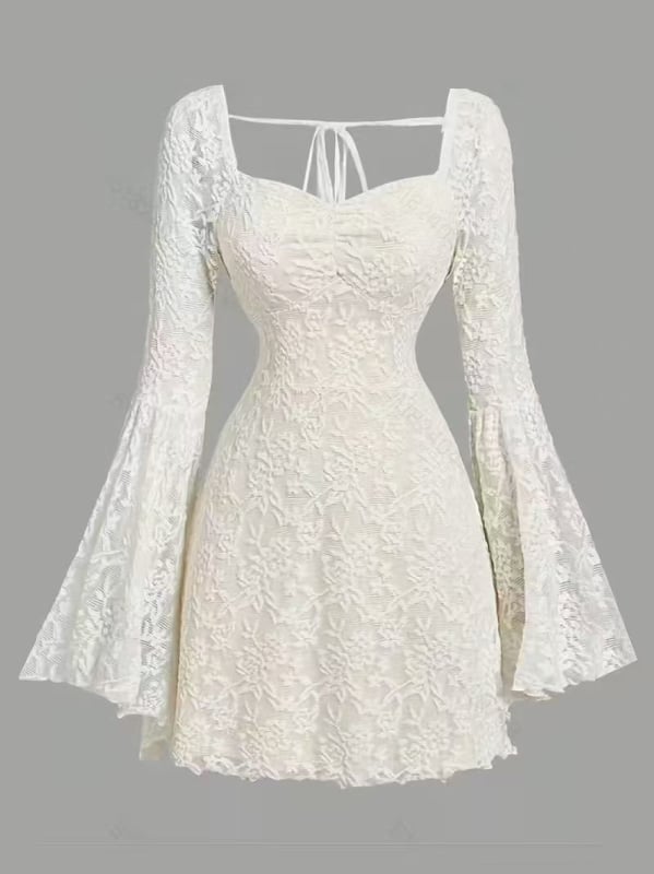 A-vonalú ruha négyszögletes kivágással, hosszú puffos ujjal, magas derékkal, háló anyag