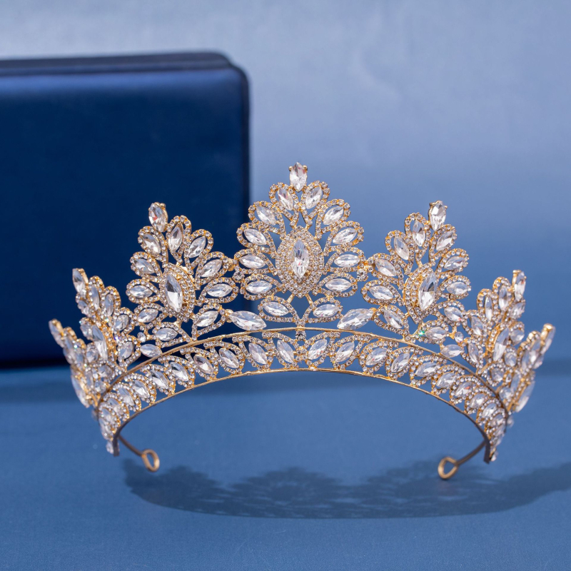 Ženská koruna na hlavu zliatiny so krištálmi, Niancan, model: Koruna, elektroplating (Materiál: zliatina; Značka: Niancan; Štýl: Ženské; Model: Koruna; Úprava: elektroplating)