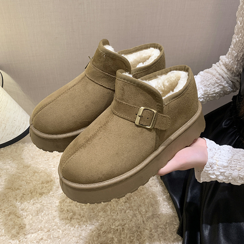 Ženske zimske čizme za snijeg – gornji dio od velura, fleece podstava, niski profil, pull-on zatvaranje, platforma na peti