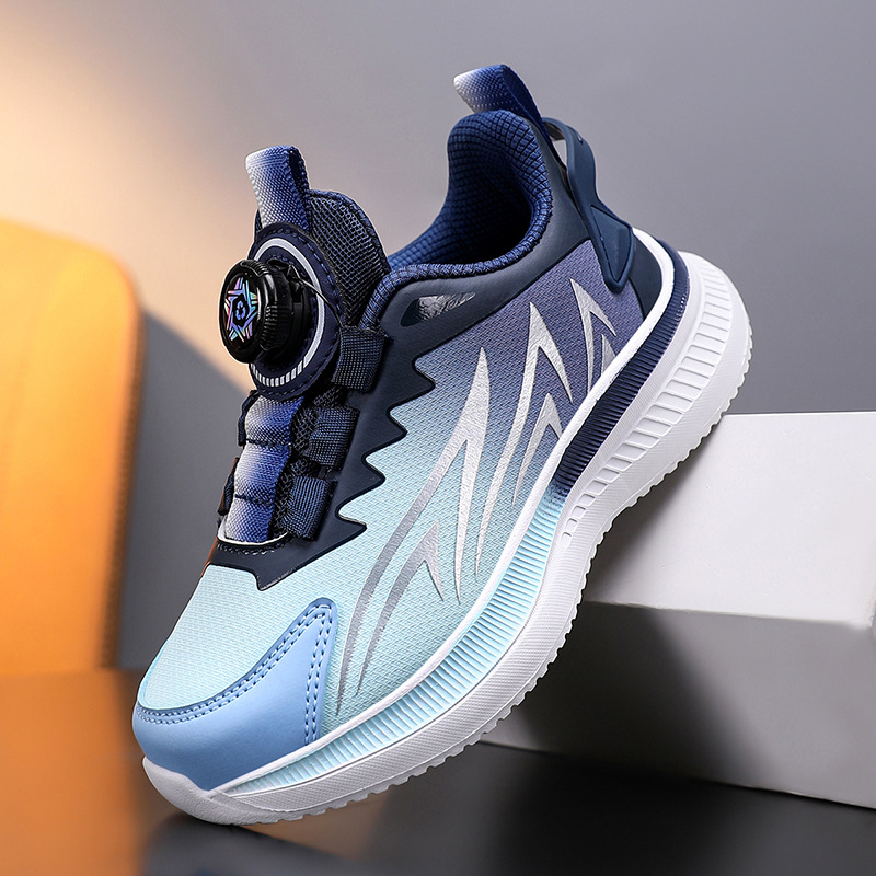 Unisex tenisice tipa dad s rotacijskom kopčom, mekani gornji dio, EVA potplat, prozračne i vodootporne.