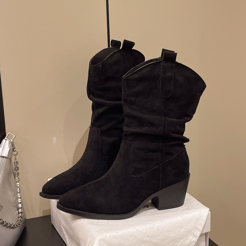 Ženske modne čizme - debeli pet, visoki šev, gumeni potplat