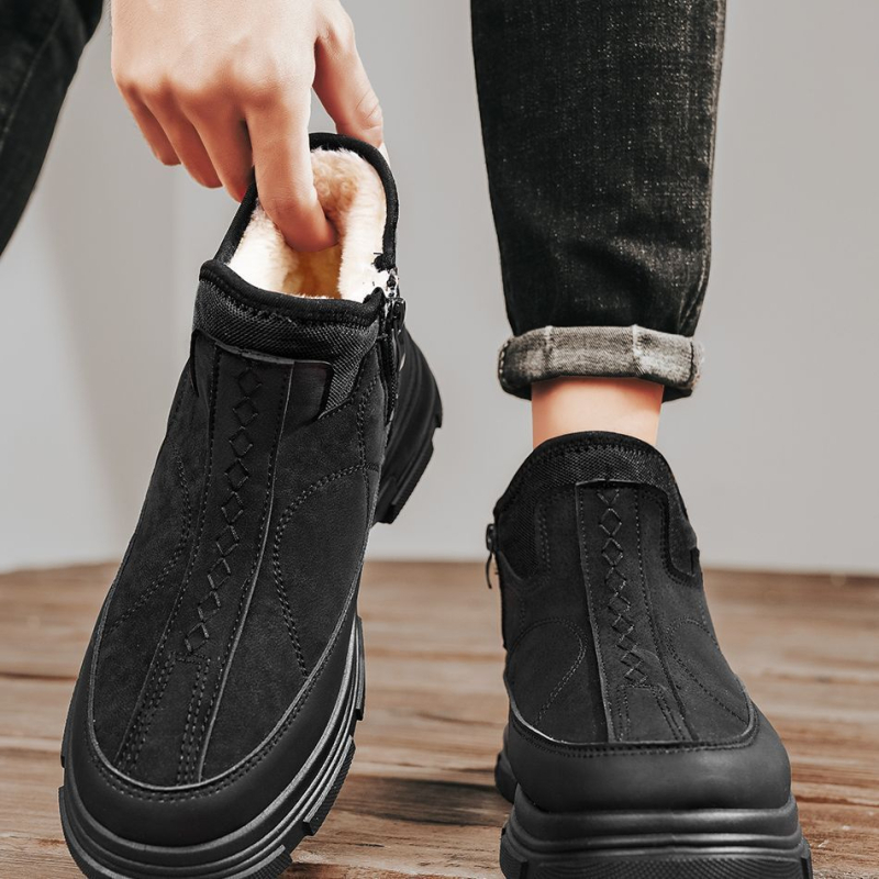 Muške zimske papuče s povećanjem visine, toplinom i apsorpcijom udaraca; gornji PU; gumeni đon; kopča kaiš